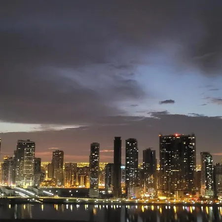 Cityscape Retreat Apartment Sharjah Exterior photo